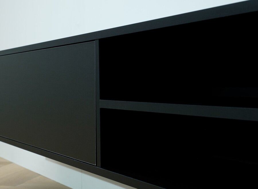 Zwevend tv meubel met open vak in zwart eiken