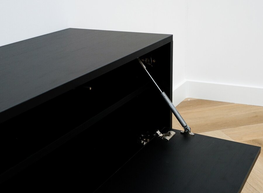 Zwevend tv meubel met open vak en 2 kleppen in zwart eiken