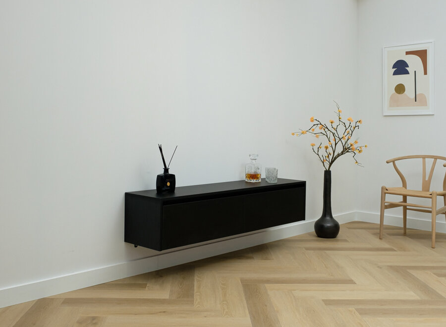 Zwevend tv meubel met 2 kleppen en greeplijst in zwart eiken