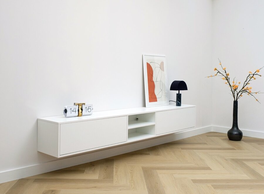 Zwevend tv meubel in wit met open vak en 2 kleppen