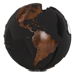 Bruno Helgen Globe