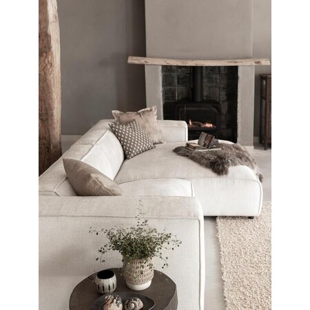 So True by Troubadour Loungebank Day glamorous beige