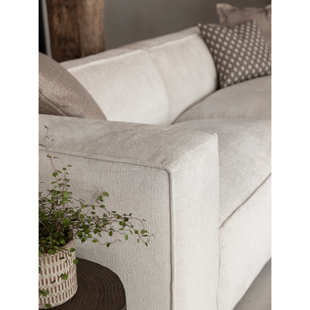 So True by Troubadour Loungebank Day glamorous beige