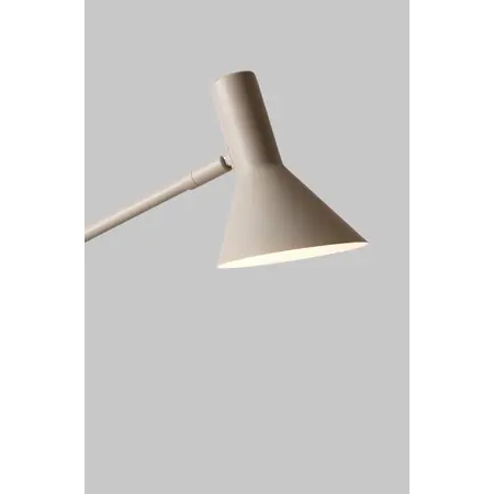 It's about Romi It's about RoMi tafellamp Izmir zand