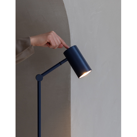 It's about Romi It's about RoMi vloerlamp Montreux donkerblauw