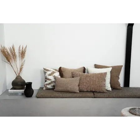 Claudi sierkussen Mylano dark sand