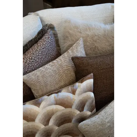 Claudi Claudi sierkussen Clarendos bronze 50x50 cm