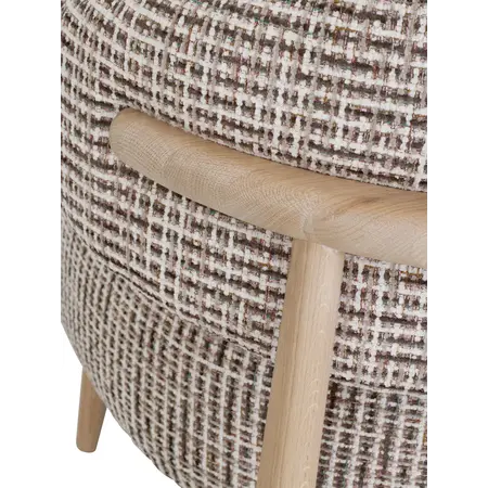 So True by Troubadour Fauteuil Kunis