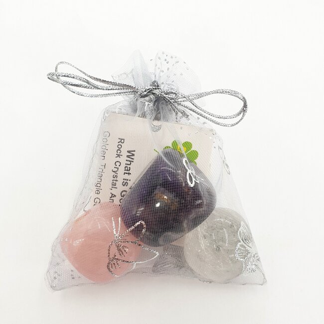 Gouden driehoek edelstenen