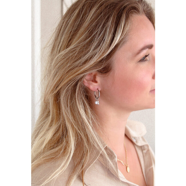 Oorringen Howliet & Onyx