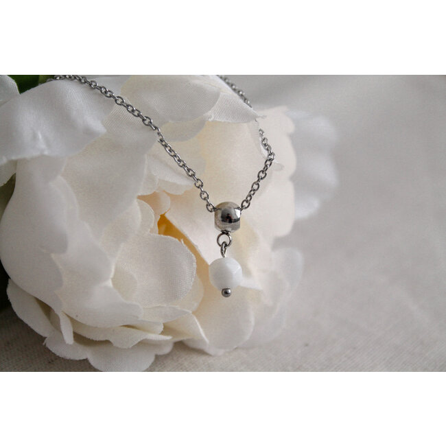 Zilverkleurige Ketting Witte Onyx