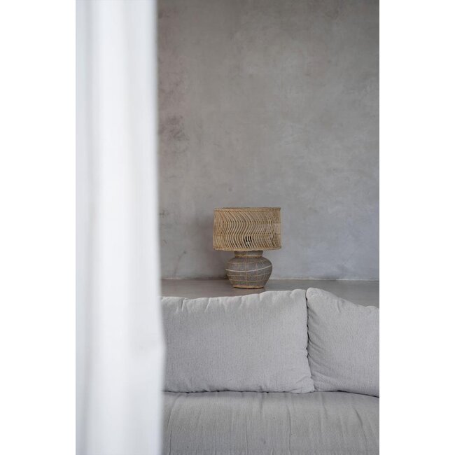De Kythira Tafellamp - 30x40x48cm - Naturel/Grijs - Rotan/Terracotta