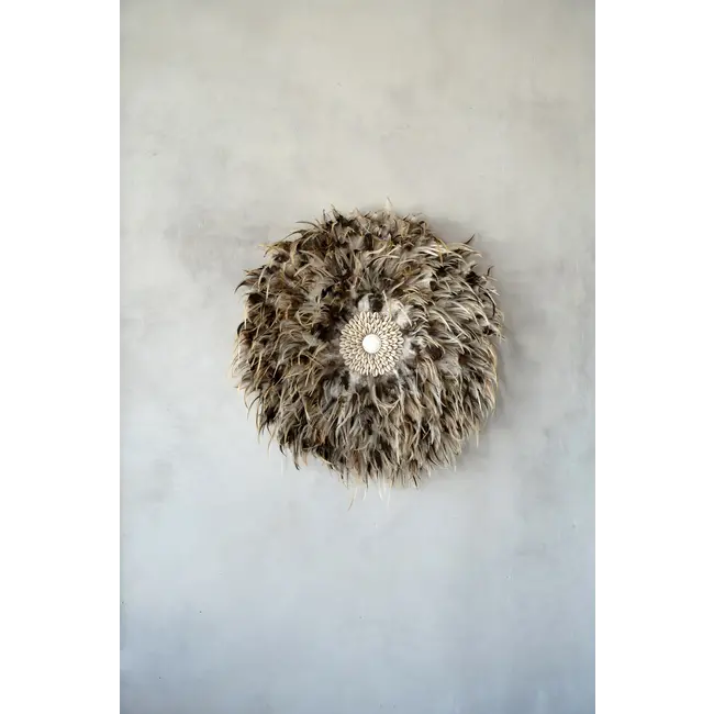 De Coastal Juju Muurdecoratie - ø50cm - Grijs/Bruin - Schelpen/Veren
