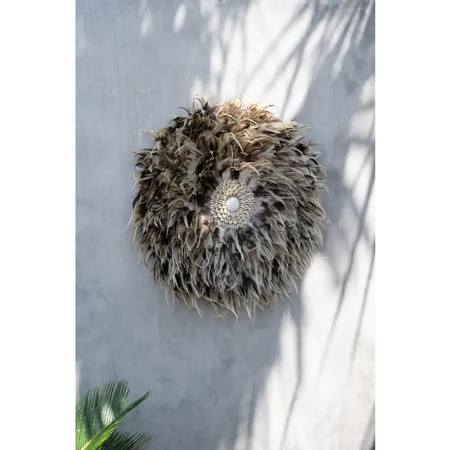 De Coastal Juju Muurdecoratie - ø50cm - Grijs/Bruin - Schelpen/Veren