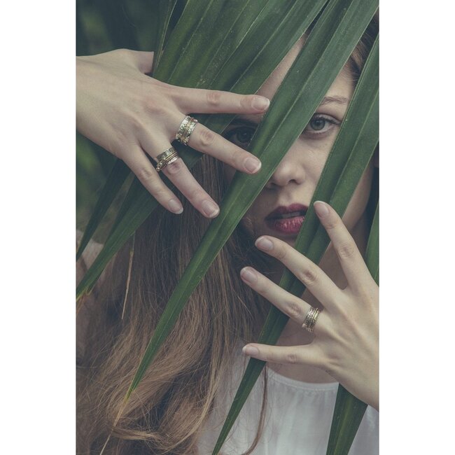 Meditatiering 925 Zilver - Driekleurige Draairing met Bloemen