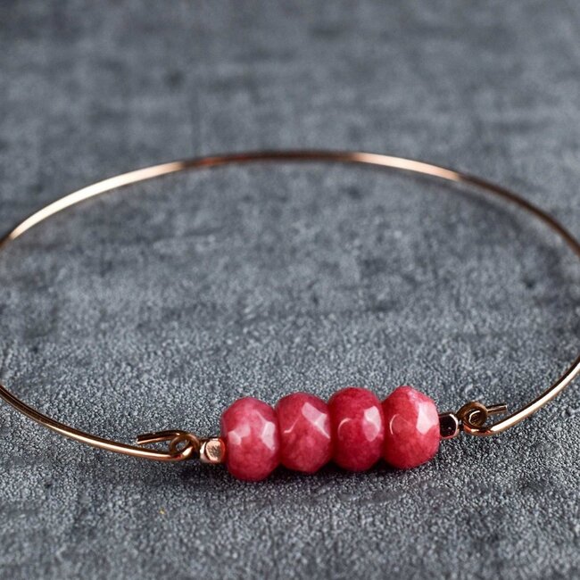Rosé Vergulde Armband met Rode Jade - Verstelbare Bangle