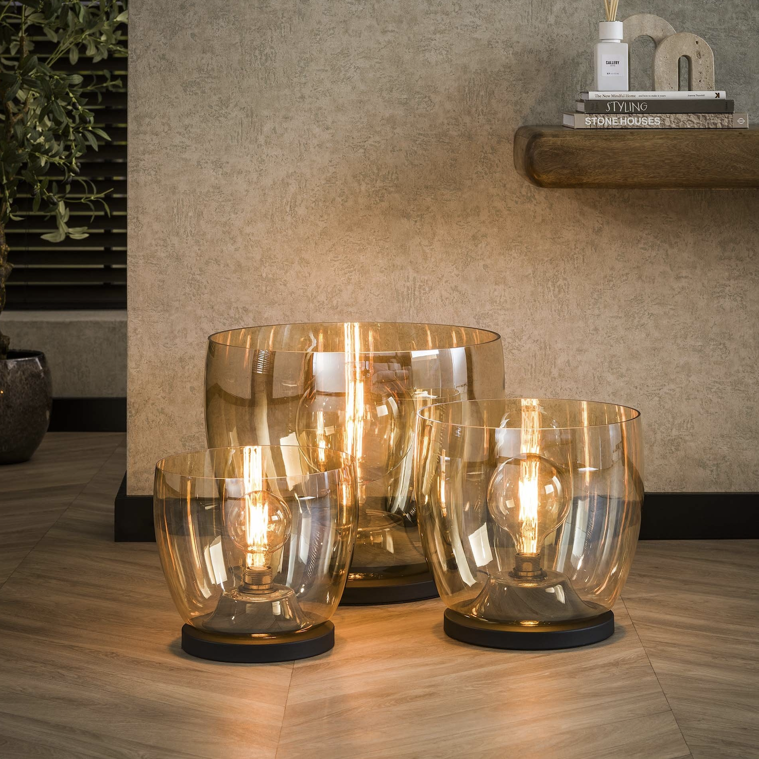 vloerlamp + glazen tafellampen