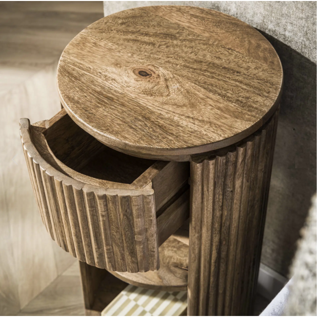 Rond Nachtkastje van Mangohout - Zandkleur met Lade