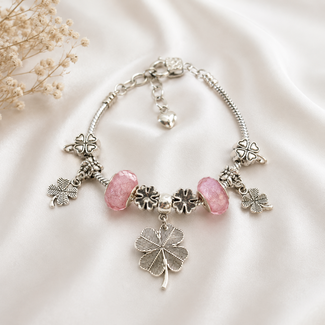 PuurSpirits Armband Zilverkleurig Roze Kralen met Klavertje Vier