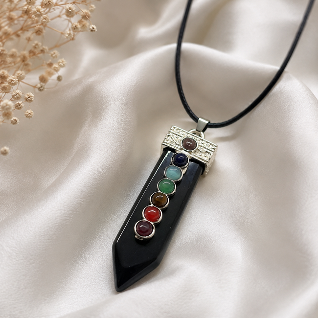 Ketting Onyx Hanger met 7 Chakra in Cadeaudoos