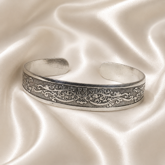 PuurSpirits Armband Tribal Flower Design - Zilverkleurig