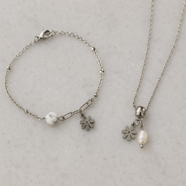 Ketting Parel Bloem Bedel Zilverkleurig