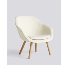 About A Lounge Chair AAL 82