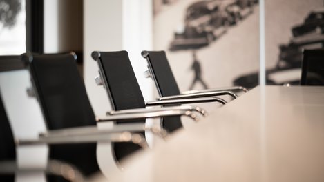 Waar moet een goede bureaustoel aan voldoen?