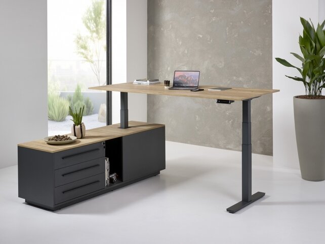 Elektrisch directiebureau met ladeblok Elektrisch directiebureau met ladeblok