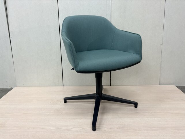 Vitra Softshell Chair blauwgroen