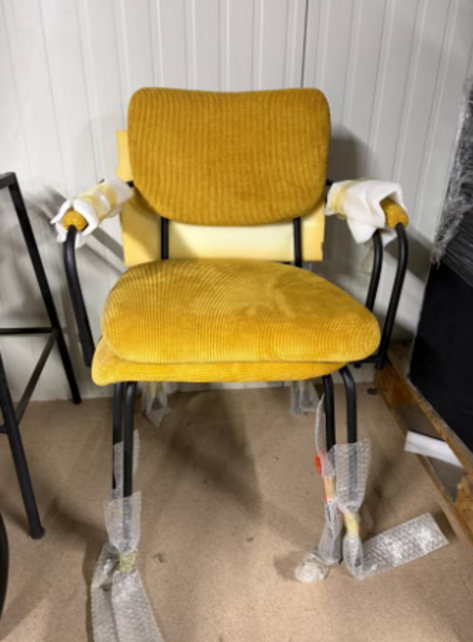 Zuiver Benson Armstoel Oker - Gloednieuwe designstoelen