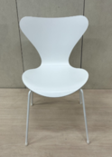 Kunststof Stoel White Flow - Fritz Hansen Serie 7