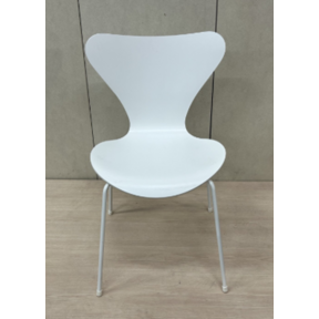 Fritz Hansen Serie 7