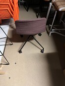 HAY About A Chair AAC 15 – Draaibare stoel op wielen