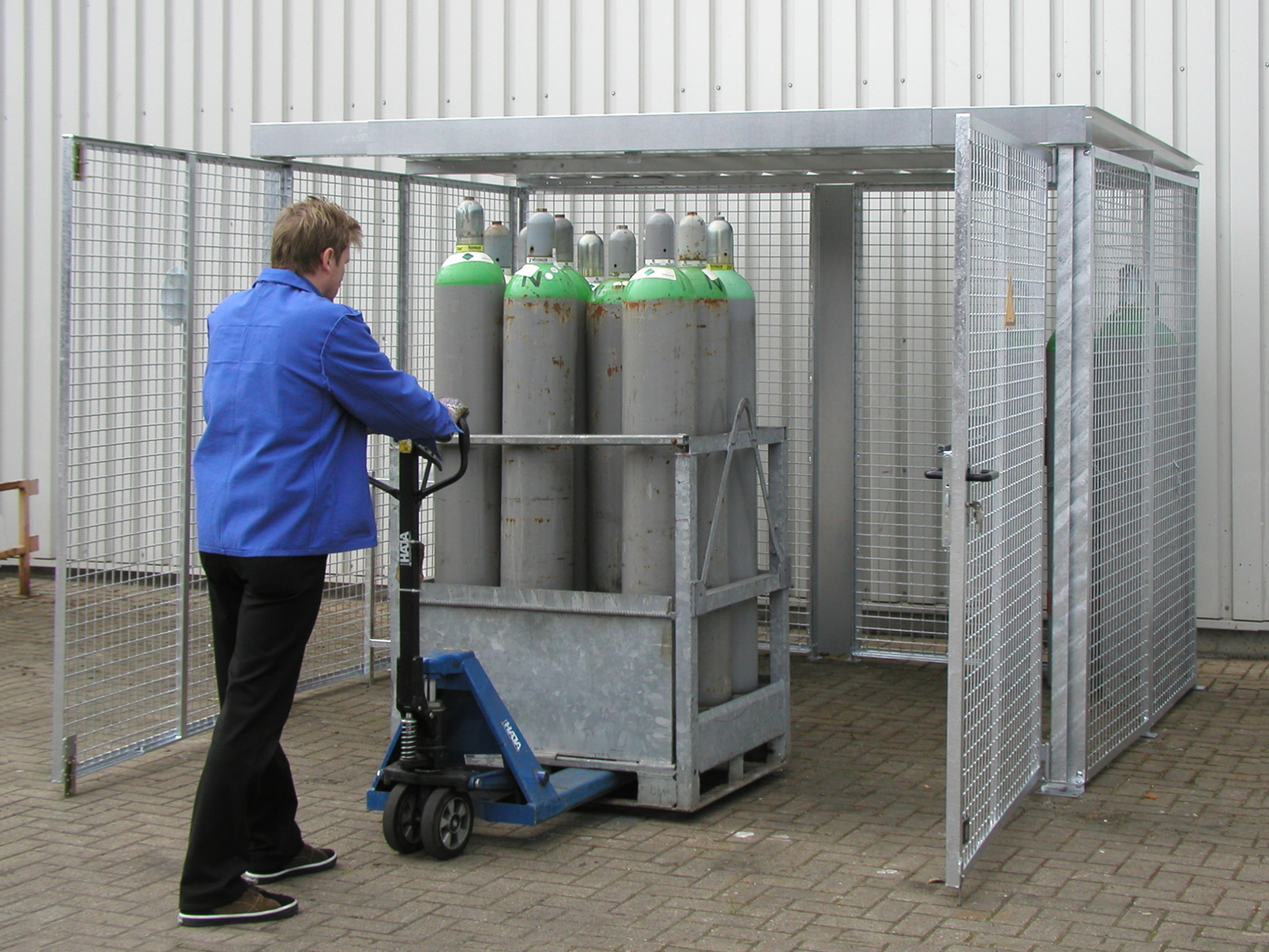 Box pour bouteilles de gaz GFC-M5/D-DF, galvanisé à chaud