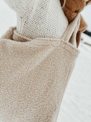 Studio Noos chunky teddy mom-bag