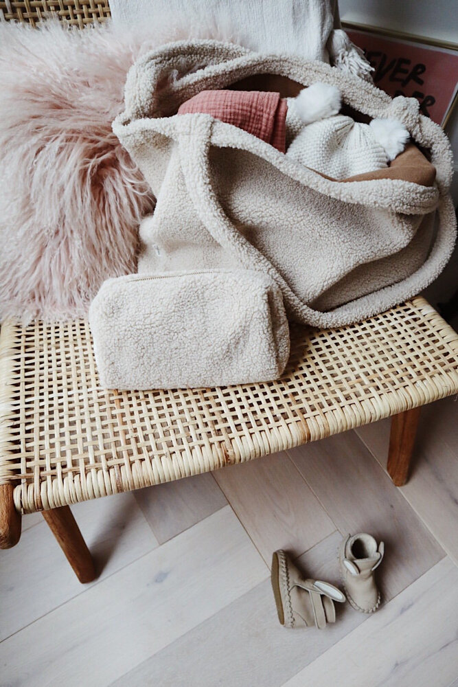 Studio Noos chunky teddy mom-bag