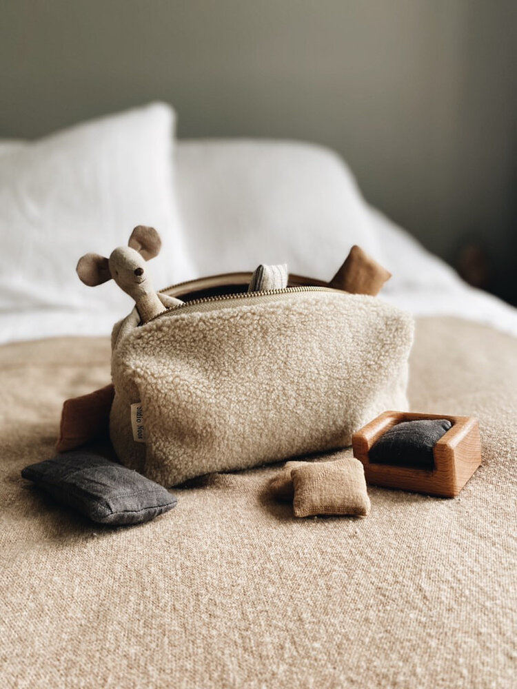 Studio Noos Ecru teddy pouch Studio Noos Ecru teddy pouch