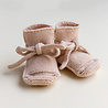 Hvid Babyslofjes booties Apricot – Merinowol Hvid Babyslofjes booties Apricot – Merinowol