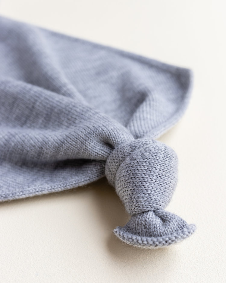 Hvid Teddy Tokki grey melange - knuffeldoekje merinowol