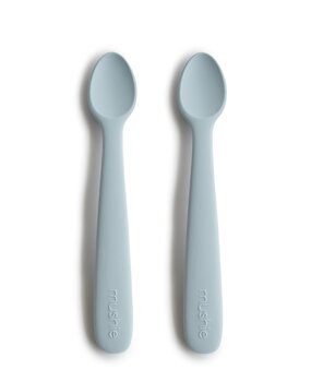 Mushie Siliconen baby lepels - powder blue Mushie Siliconen baby lepels - powder blue