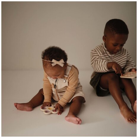 Mushie Copy of Press toy flower - rose/blush/shifting sand Mushie Copy of Press toy flower - rose/blush/shifting sand