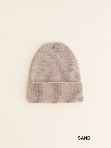 Hvid Babymuts beanie Fonzie NEWBORN Sand