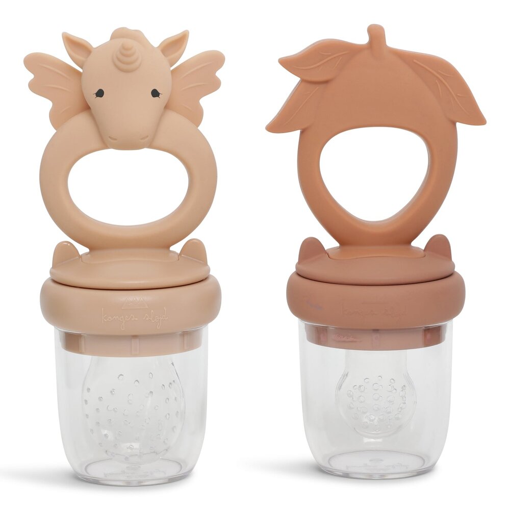Konges Slojd SILICONE FRUIT FEEDING PACIFIER UNICORN ROSE SAND/BROWN CLAY Konges Slojd SILICONE FRUIT FEEDING PACIFIER UNICORN ROSE SAND/BROWN CLAY