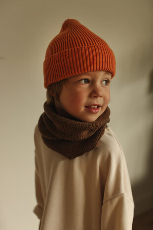 Hvid Beanie Fonzie KIDS - Orange Hvid Beanie Fonzie KIDS - Orange