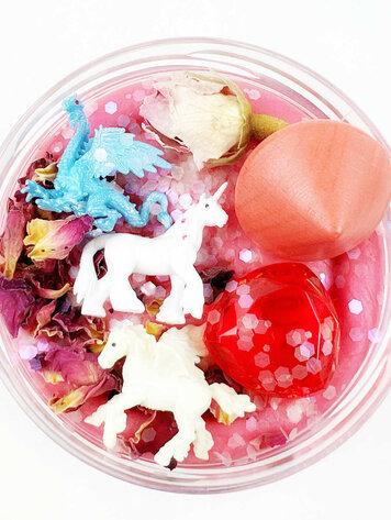 Invitation to imagine Magical surprise pot