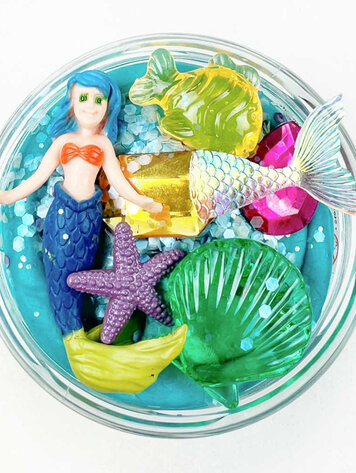 Invitation to imagine Mermaid surprise pot