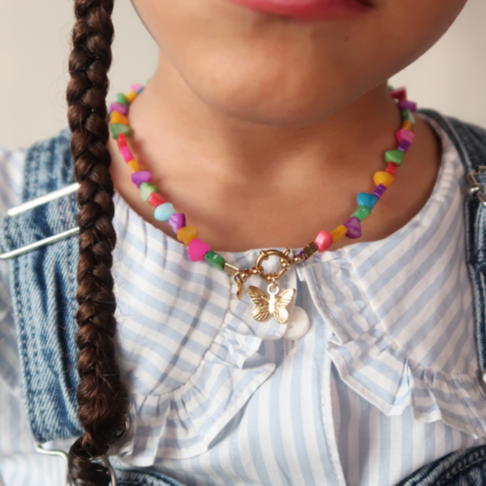 Love Issue Ketting seashelly hartjes multi kleuren Love Issue Ketting seashelly hartjes multi kleuren