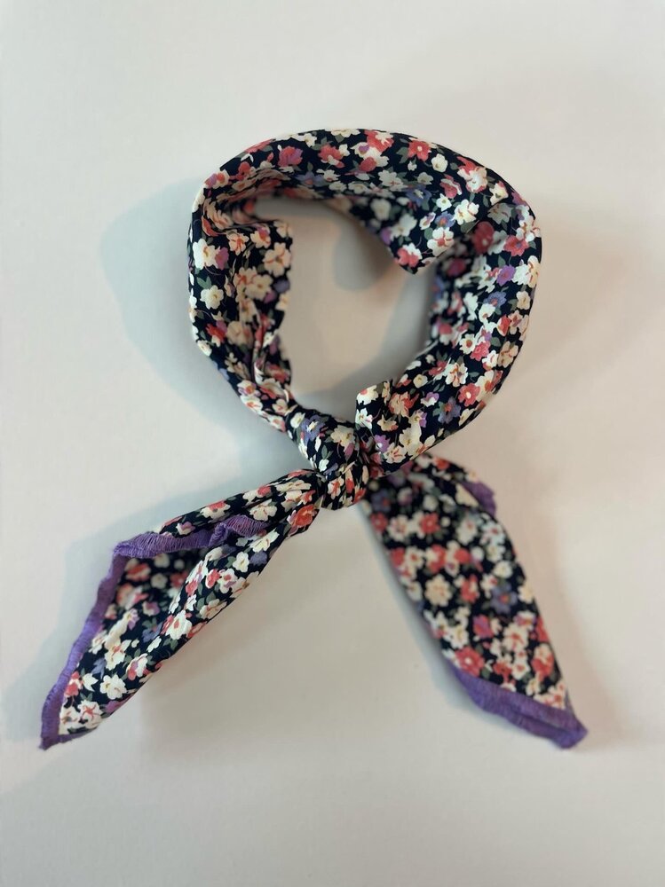 Studio Nilala Scarf black flower Studio Nilala Scarf black flower