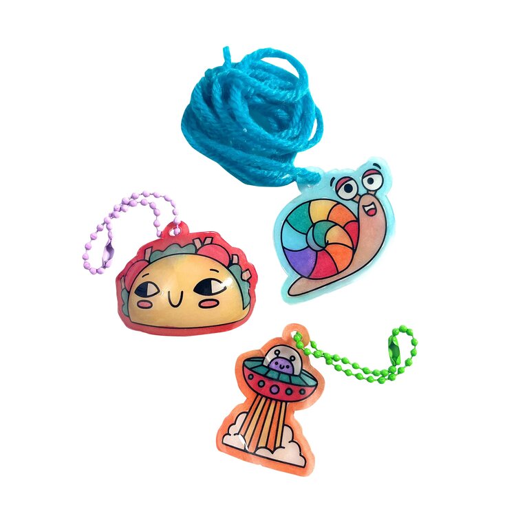 Ooly Ooly - Shrink-Its! D.I.Y. Shrink Art Kit - Fun Friends